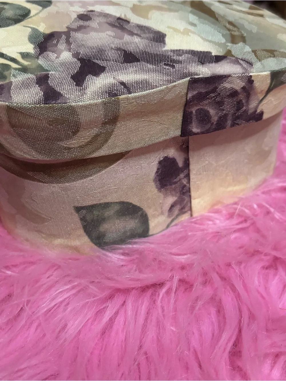 Floral Heart Decorative Storage Box in Pink and Cream 3